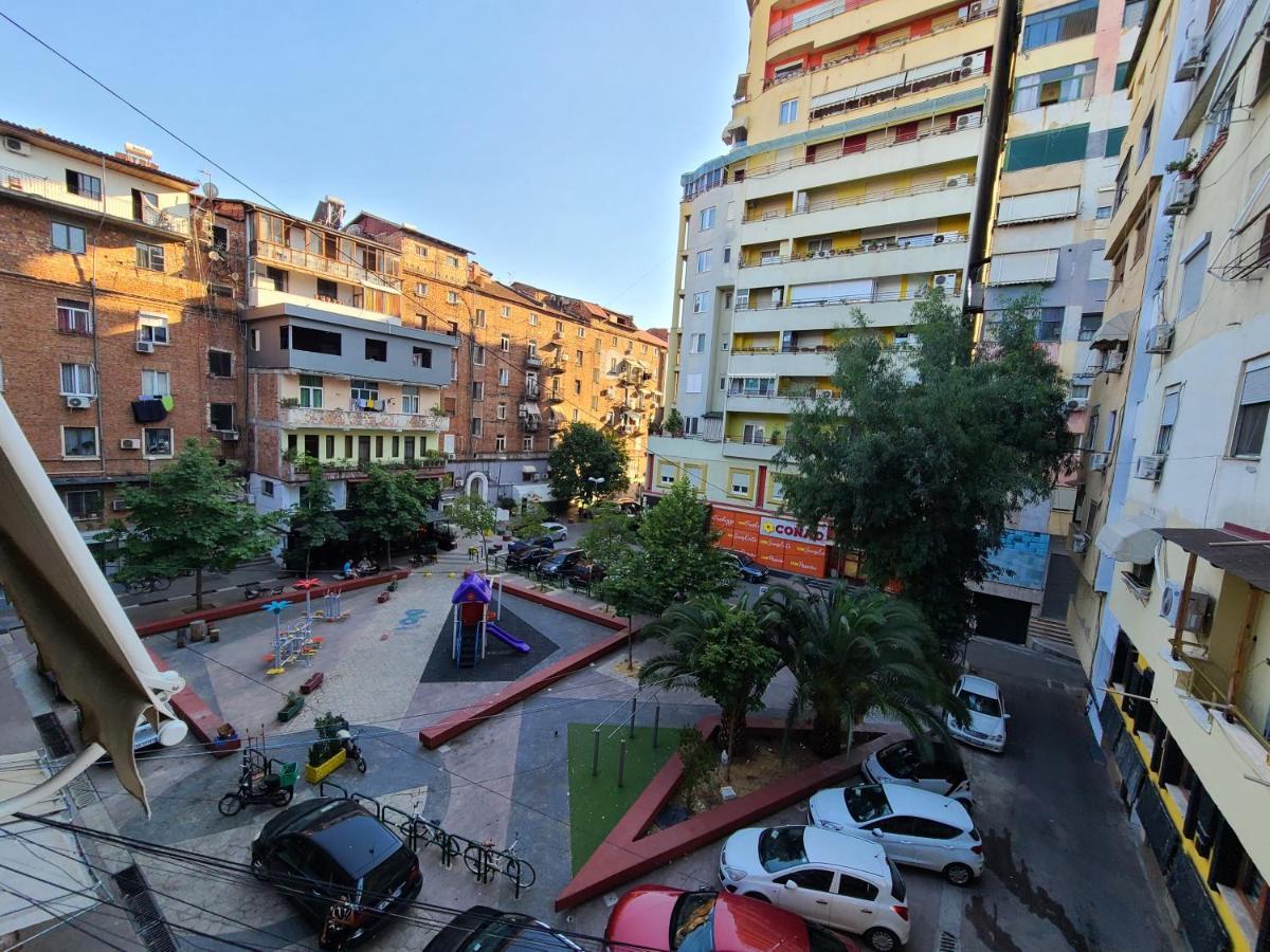 Apartamento Heart Of Tirana Exterior foto